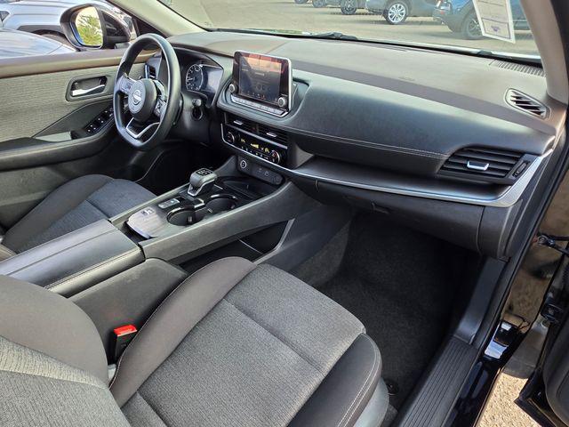 Photo of 2023 Super Black Nissan Rogue