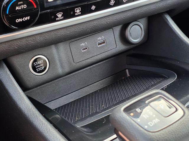 Photo of 2023 Super Black Nissan Rogue