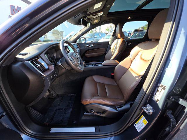 Photo of 2021 Denim Blue Metallic Volvo XC60