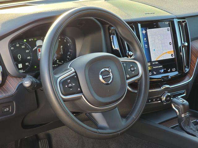Photo of 2021 Denim Blue Metallic Volvo XC60
