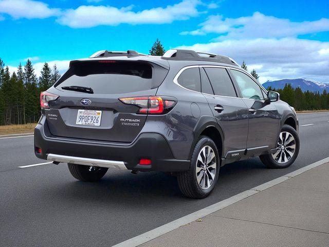 Photo of 2025 Magnetite Gray Metallic/Crystal Black Silica Subaru Outback