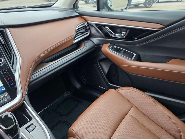Photo of 2025 Magnetite Gray Metallic/Crystal Black Silica Subaru Outback
