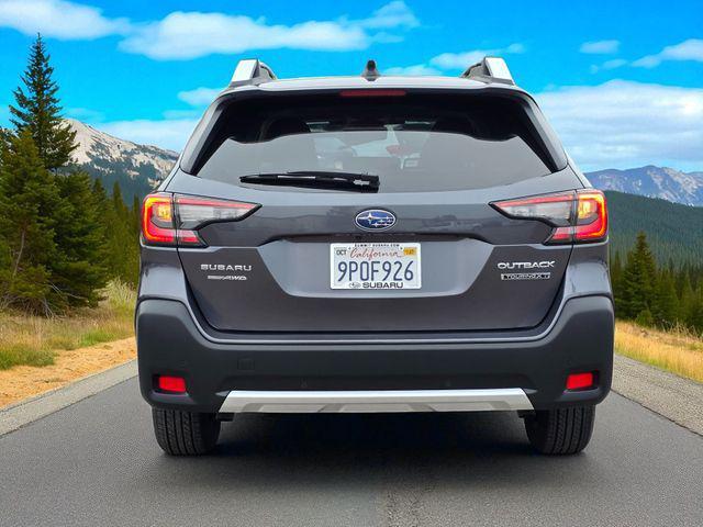 Photo of 2025 Magnetite Gray Metallic/Crystal Black Silica Subaru Outback
