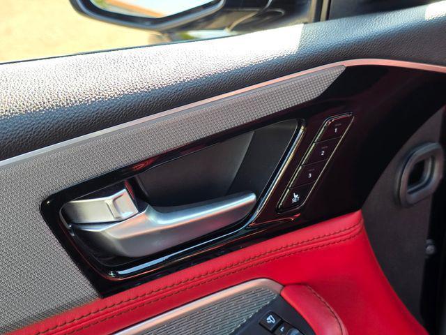 Photo of 2022 Black Acura MDX