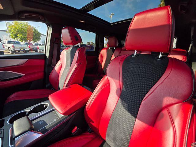 Photo of 2022 Black Acura MDX