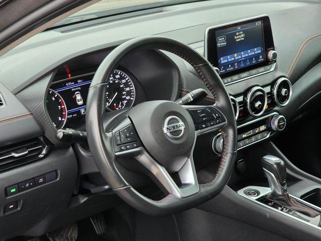Photo of 2023 Gun Metallic/Super Black Nissan Sentra