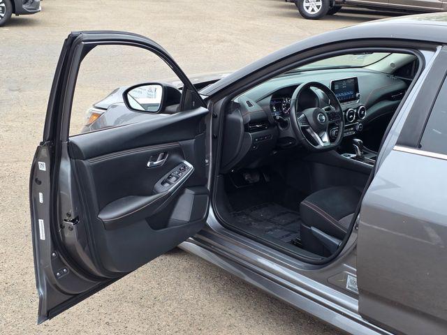 Photo of 2023 Gun Metallic/Super Black Nissan Sentra
