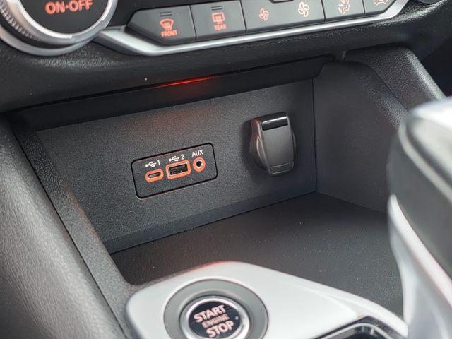 Photo of 2023 Gun Metallic/Super Black Nissan Sentra