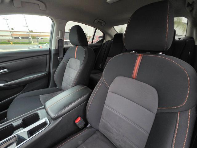 Photo of 2023 Gun Metallic/Super Black Nissan Sentra