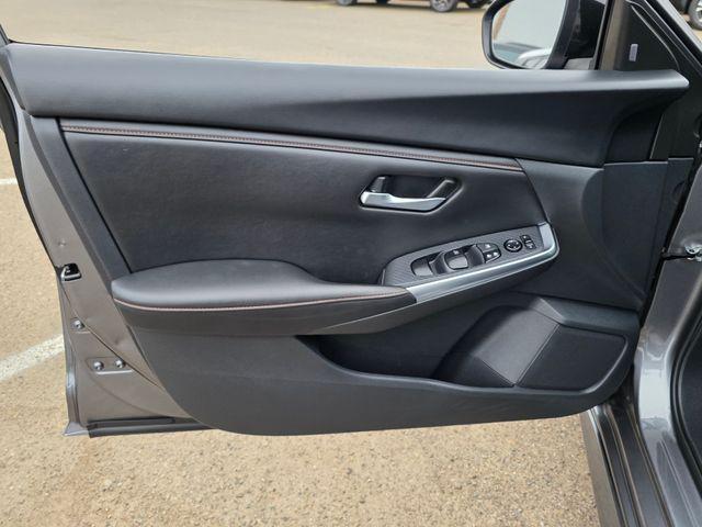 Photo of 2023 Gun Metallic/Super Black Nissan Sentra