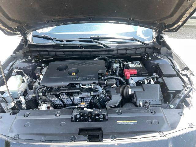 Photo of 2020 Black Nissan Altima