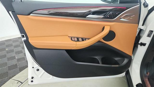 Photo of 2024 Alpine White BMW X3