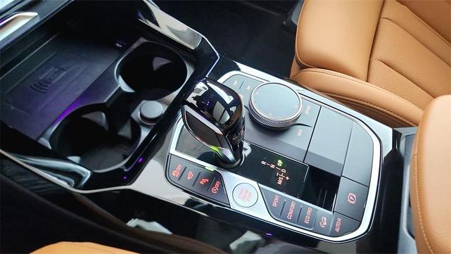 Photo of 2024 Alpine White BMW X3