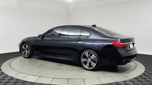 Photo of 2018 Carbon Black Metallic BMW 750