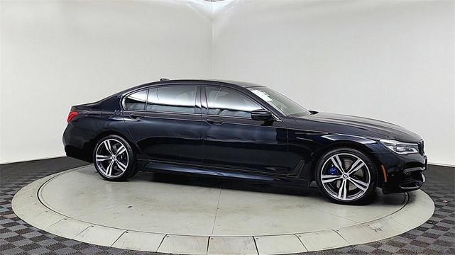 Photo of 2018 Carbon Black Metallic BMW 750