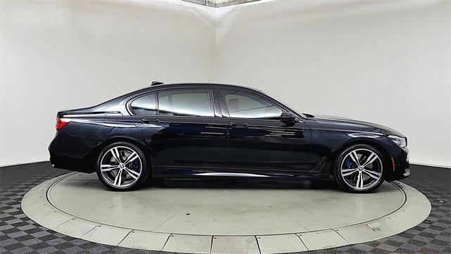 Photo of 2018 Carbon Black Metallic BMW 750
