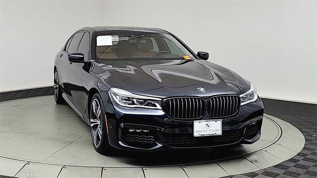 Photo of 2018 Carbon Black Metallic BMW 750