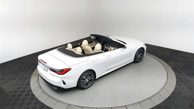 Photo of 2022 White Metallic BMW 430