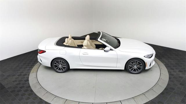 Photo of 2022 White Metallic BMW 430