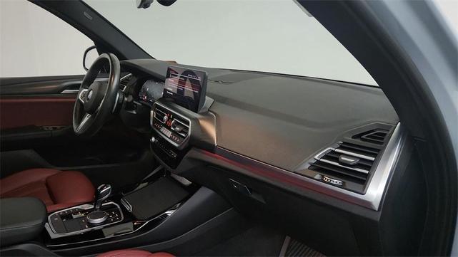 Photo of 2023 Brooklyn Gray Metallic BMW X3