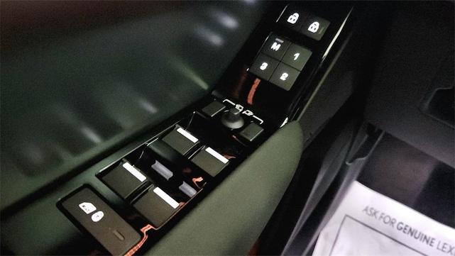 Photo of 2024 Zadar Grey Land Rover Range Rover Velar