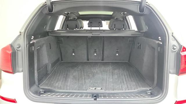 Photo of 2019 Alpine White BMW X3