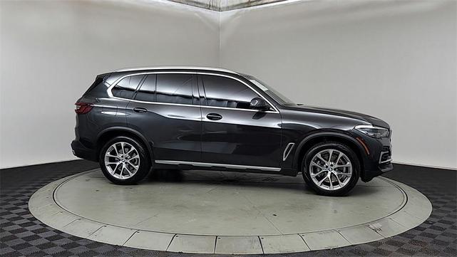 Photo of 2022 Dark Graphite Metallic BMW X5