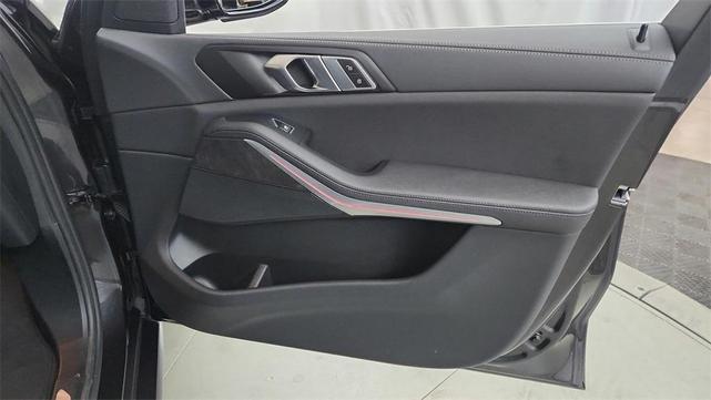 Photo of 2022 Dark Graphite Metallic BMW X5