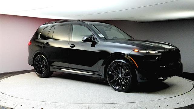 Photo of 2026 Black Sapphire Metallic BMW X7