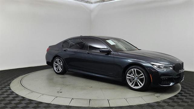 2017 BMW 750
