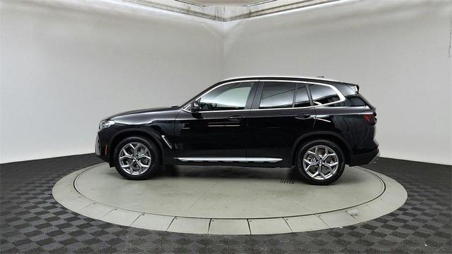 Photo of 2024 Jet Black BMW X3