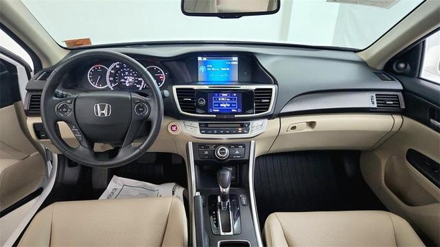 Photo of 2014 White Orchid Pearl Honda Accord