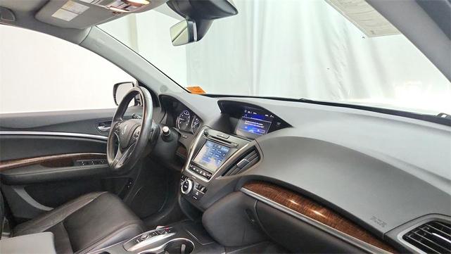Photo of 2017 Lunar Silver Metallic Acura MDX