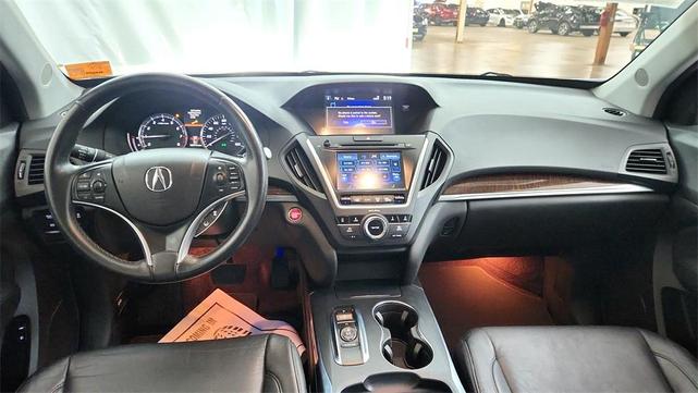Photo of 2017 Lunar Silver Metallic Acura MDX