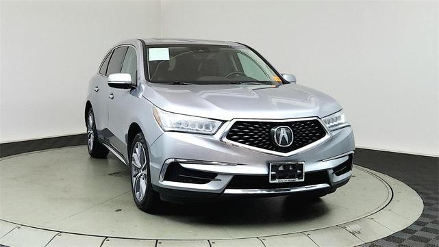 Photo of 2017 Lunar Silver Metallic Acura MDX