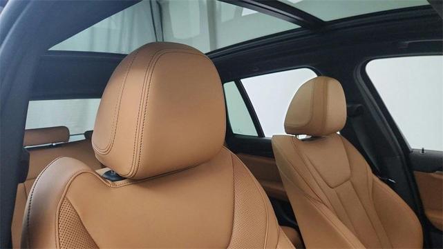 Photo of 2024 Jet Black BMW X3