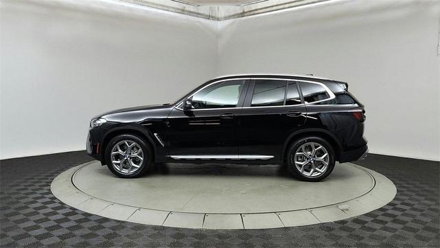 Photo of 2024 Jet Black BMW X3