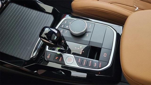 Photo of 2024 Jet Black BMW X3