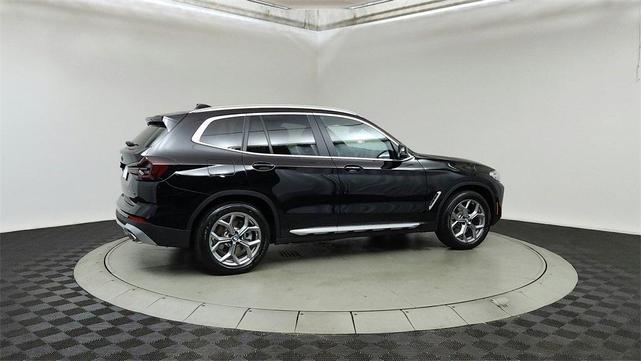 Photo of 2024 Jet Black BMW X3