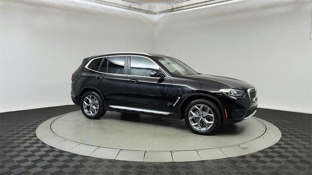 Photo of 2024 Jet Black BMW X3
