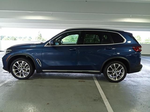 Photo of 2020 Phytonic Blue Metallic BMW X5