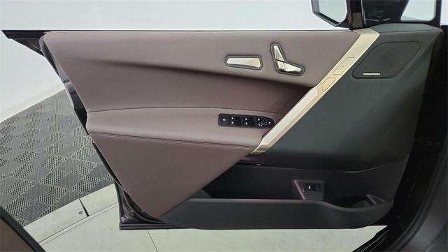 Photo of 2025 Dark Graphite Metallic BMW iX