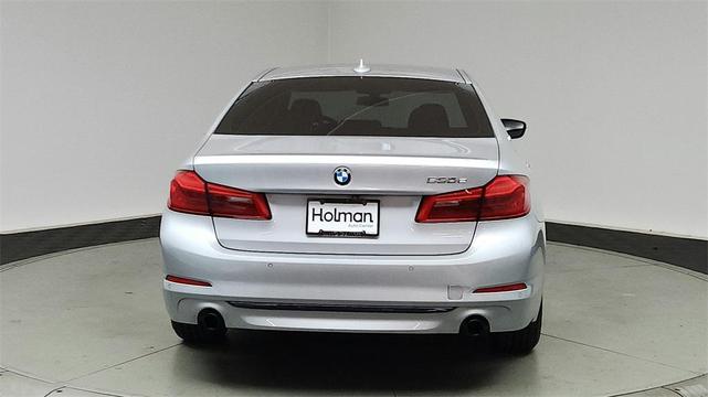 Photo of 2018 Glacier Silver Metallic BMW 530e