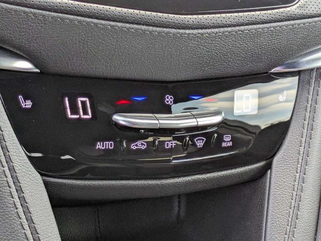 Photo of 2024 Silver Metallic Cadillac XT5