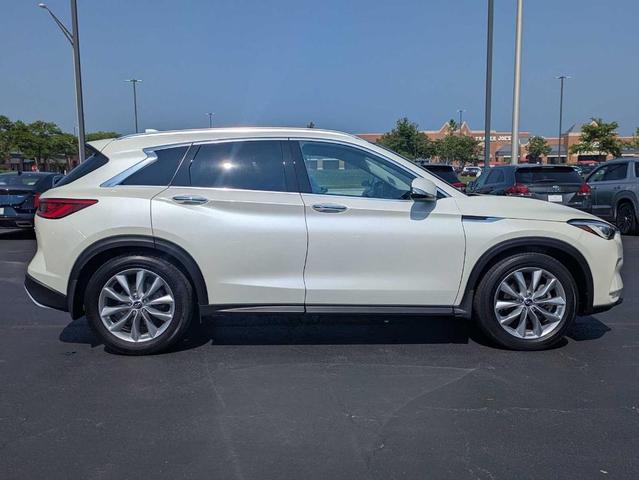 Photo of 2019 Majestic White INFINITI QX50