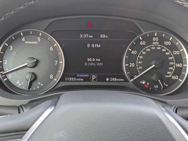 Photo of 2019 Majestic White INFINITI QX50