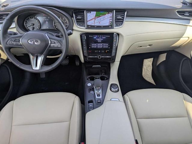 Photo of 2019 Majestic White INFINITI QX50