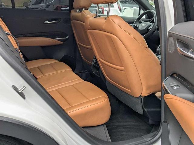 Photo of 2019 Crystal White Tri-Coat Cadillac XT4