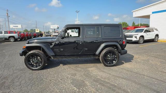 Photo of 2024 Black Clearcoat Jeep Wrangler