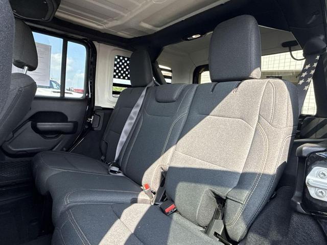 Photo of 2024 Black Clearcoat Jeep Wrangler